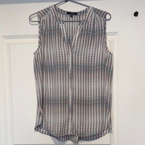 NYDJ Sleeveless V-Neck tank top